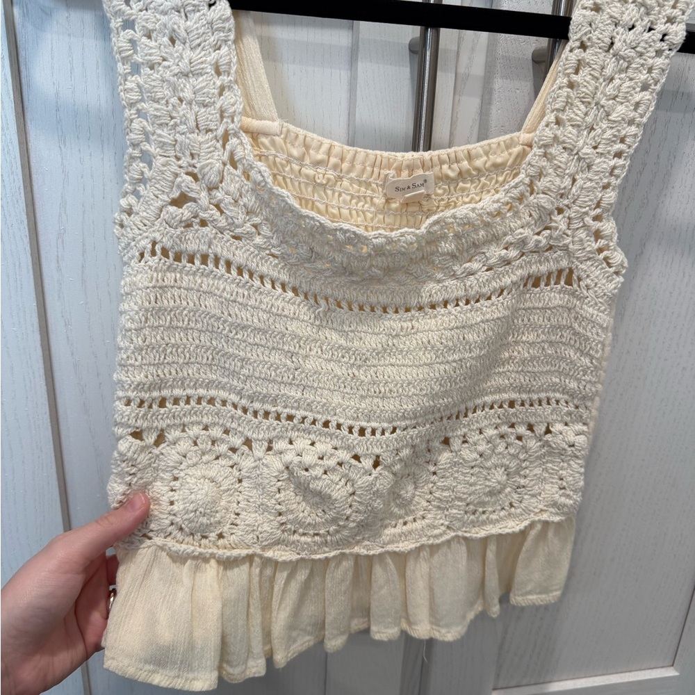 Elegant Cream Crochet Crop Top - Picture 4 of 5